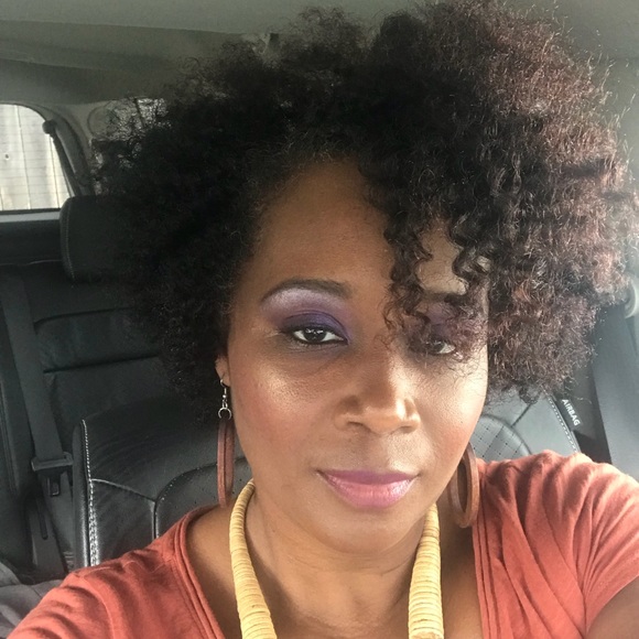 Meet your Posher, Cherise - Picture 1 of 1